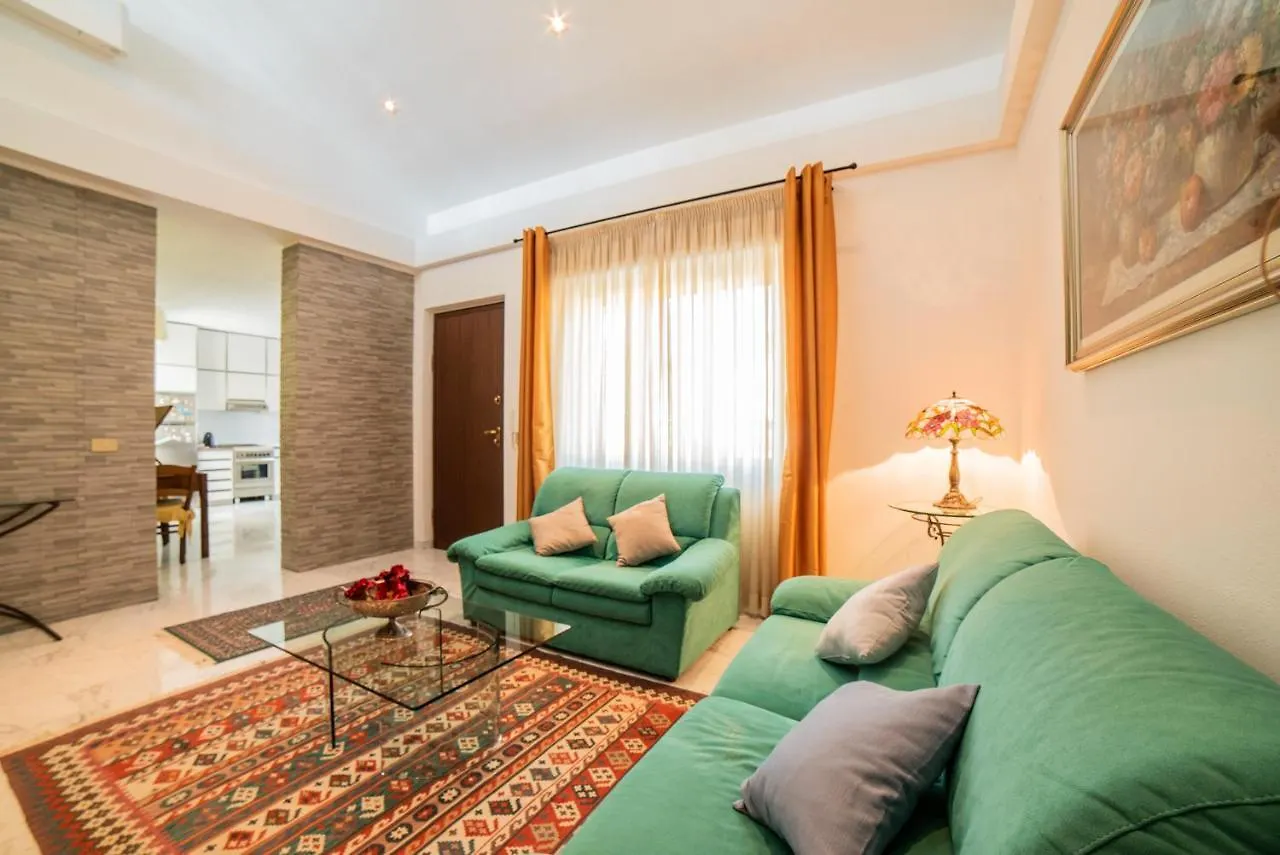 Eucalipto, Splendido Con Terrazza Panoramica Sulla Campagna Versiliese Apartment Massarosa